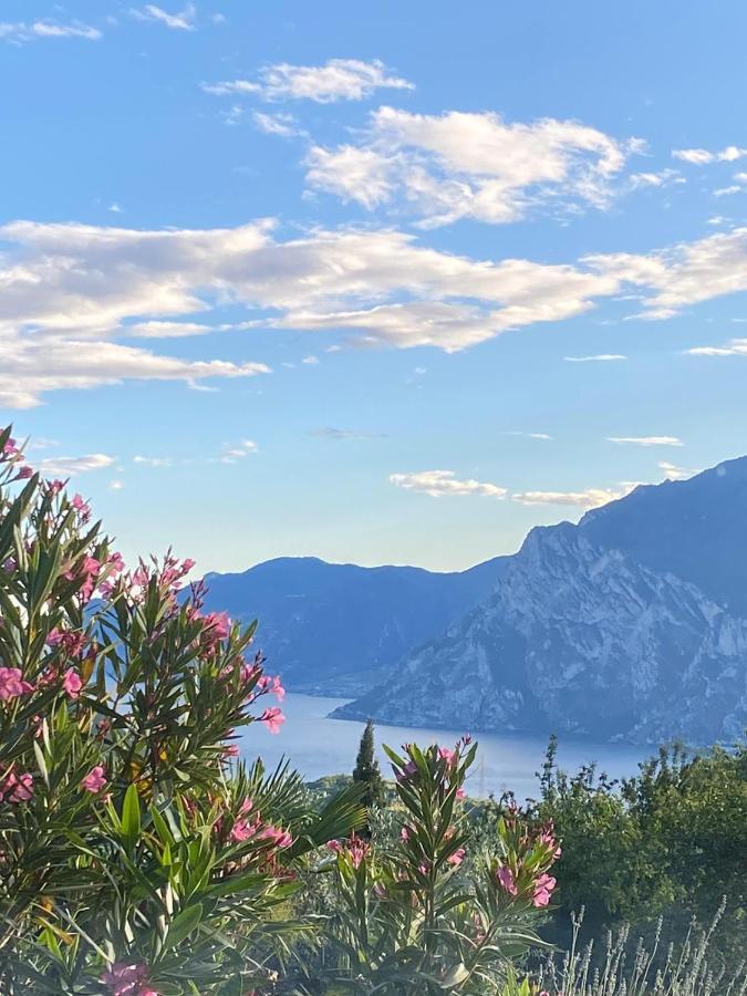 Casa San Tome Guest House Torbole Sul Garda Exterior photo